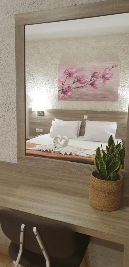 Paradise Hotel ساموس المظهر الخارجي الصورة