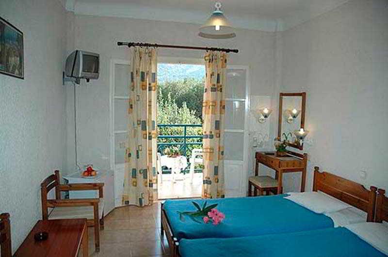 Paradise Hotel ساموس الغرفة الصورة